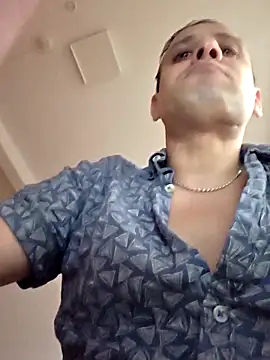 Aowny online show from September 14, 2025, 3:56 pm