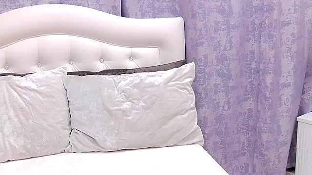 Asian legs online show from April 7, 2026, 10:06 am