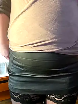 germanwoman01 online show from February 20, 2026, 2:41 pm