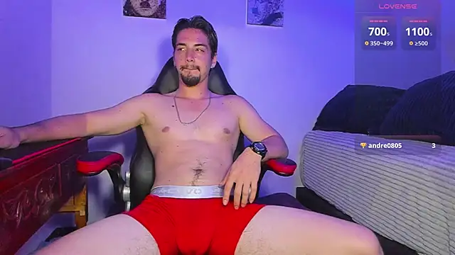 Snapshot of Alex_smith00 chatting on February 5, 2025, 2:19 am Alex smith00 online show from February 5, 2025, 2:19 am