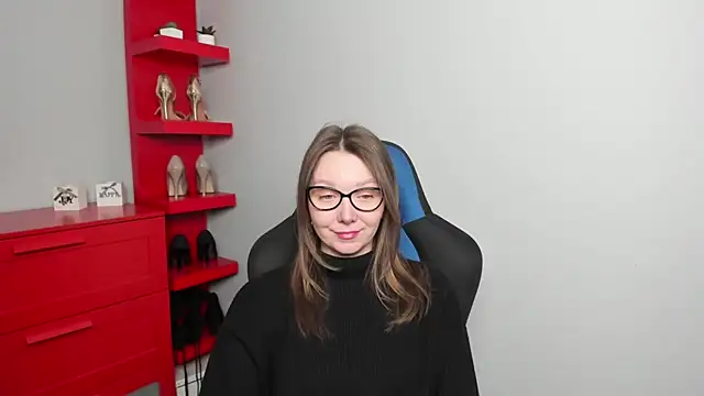 Cookie zoe online show from November 24, 2025, 6:35 am