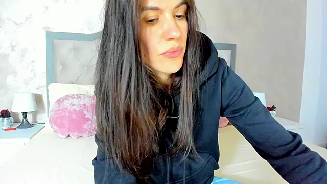 Snapshot of JennaMyers chatting on May 9, 2026, 7:17 pm JennaMyers online show from May 9, 2026, 7:17 pm
