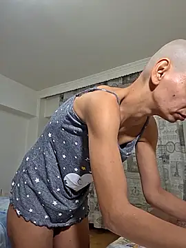 Snapshot of hotSANDRA_STARR chatting on October 5, 2025, 4:42 pm hotSANDRA STARR online show from October 5, 2025, 4:42 pm