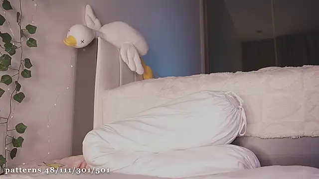 liassmolly1 couple online show from February 13, 2025, 4:17 pm