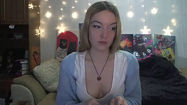 SecretSophia online show from February 19, 2025, 4:22 pm