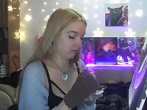 SecretSophia online show from March 15, 2025, 10:55 pm