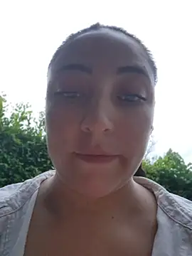 VickyHoult online show from July 11, 2026, 11:05 pm
