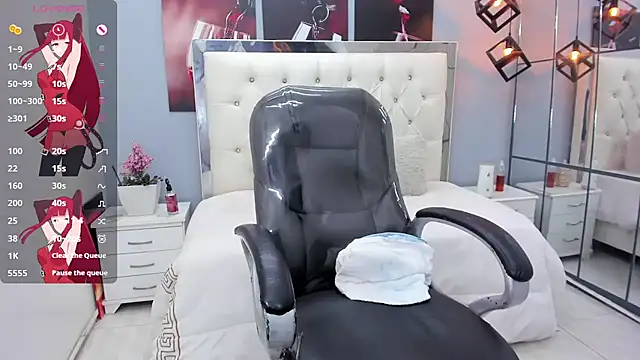 pearl weet online show from March 11, 2026, 6:02 pm