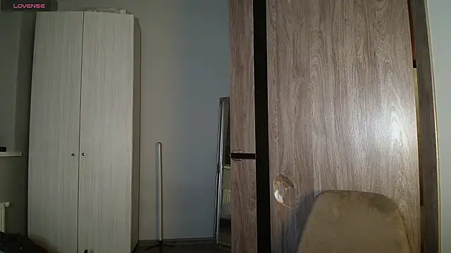 Snapshot of AliceTurnOn chatting on March 16, 2026, 6:54 pm AliceTurnOn online show from March 16, 2026, 6:54 pm