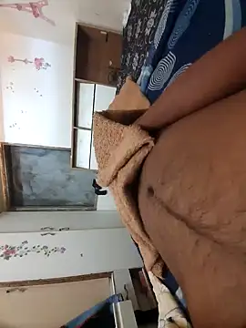 Snapshot of raji9290 chatting on February 17, 2025, 6:42 am raji9290 online show from February 17, 2025, 6:42 am