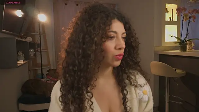 Snapshot of valeria_rosses chatting on June 1, 2026, 10:42 pm valeria rosses online show from June 1, 2026, 10:42 pm