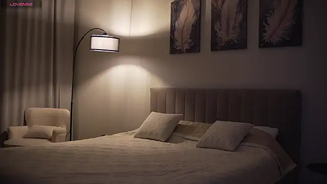 Snapshot of Danielle_Thomas chatting on September 28, 2025, 6:15 pm Danielle Thomas online show from September 28, 2025, 6:15 pm