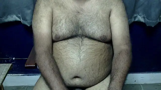 Snapshot of hairysubcub_70 chatting on February 26, 2026, 6:19 pm hairysubcub 70 online show from February 26, 2026, 6:19 pm