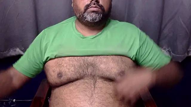 Snapshot of hairysubcub_70 chatting on February 26, 2026, 6:13 am hairysubcub 70 online show from February 26, 2026, 6:13 am