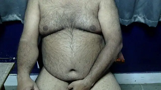 Snapshot of hairysubcub_70 chatting on January 18, 2026, 6:33 pm hairysubcub 70 online show from January 18, 2026, 6:33 pm