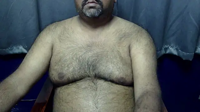 Snapshot of hairysubcub_70 chatting on February 9, 2026, 10:13 am hairysubcub 70 online show from February 9, 2026, 10:13 am