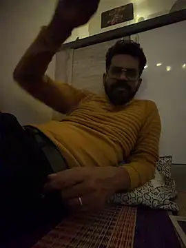 arhan3043 online show from January 14, 2026, 5:05 pm