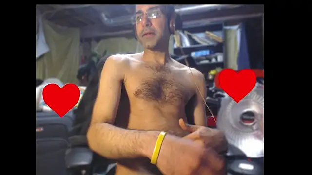 Gsmile1 online show from March 5, 2025, 11:05 pm