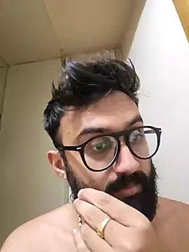 love4shownude online show from January 14, 2025, 5:45 pm