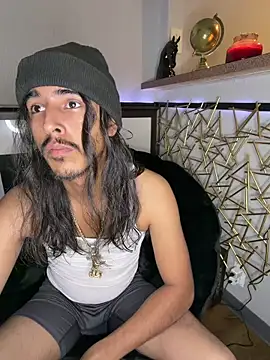 Snapshot of jrrichforever chatting on January 17, 2026, 12:37 am jrrichforever online show from January 17, 2026, 12:37 am