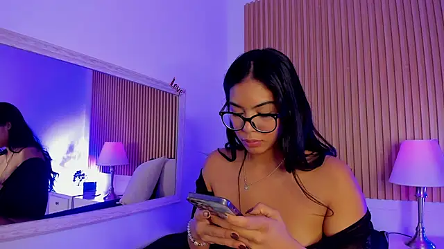 Snapshot of GenesisRuiz chatting on March 20, 2025, 10:51 pm GenesisRuiz online show from March 20, 2025, 10:51 pm