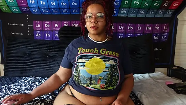 -khayaparker online show from April 12, 2026, 5:16 pm