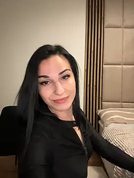 OIivia online show from March 17, 2025, 7:48 pm