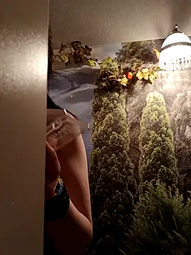 LazyTanukii online show from November 2, 2025, 7:13 am