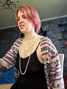 LazyTanukii online show from May 13, 2026, 6:31 am