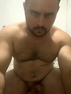 carlos01172011 online show from January 11, 2026, 5:58 am