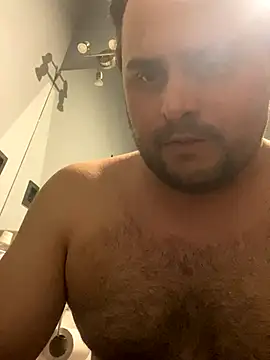 carlos01172011 online show from November 1, 2025, 2:29 am