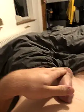 Snapshot of Bropp19 chatting on October 10, 2025, 11:16 pm Bropp19 online show from October 10, 2025, 11:16 pm