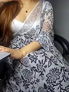 Snapshot of aliyaah_singh chatting on January 12, 2025, 9:08 pm aliyaah singh online show from January 12, 2025, 9:08 pm