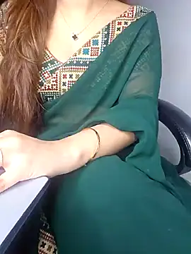 Snapshot of aliyaah_singh chatting on January 5, 2025, 7:07 pm aliyaah singh online show from January 5, 2025, 7:07 pm