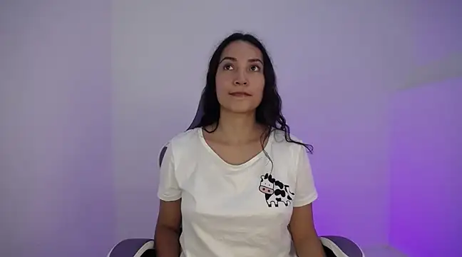 cutie and slutty online show from February 4, 2025, 1:34 am