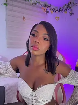 Snapshot of Vane_Rossee chatting on June 12, 2026, 12:08 am Vane Rossee online show from June 12, 2026, 12:08 am