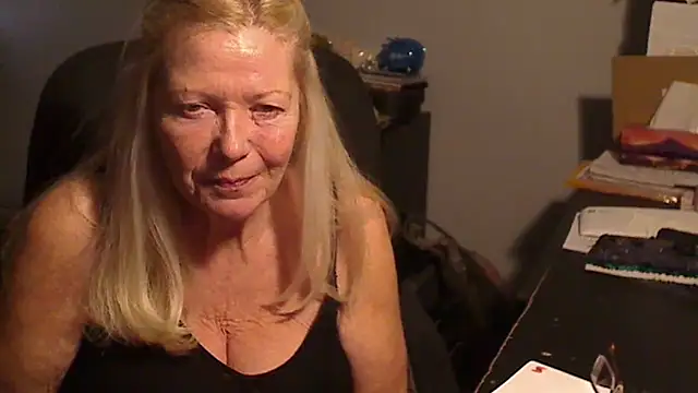 XTRAHORNYONE online show from March 2, 2025, 3:45 am