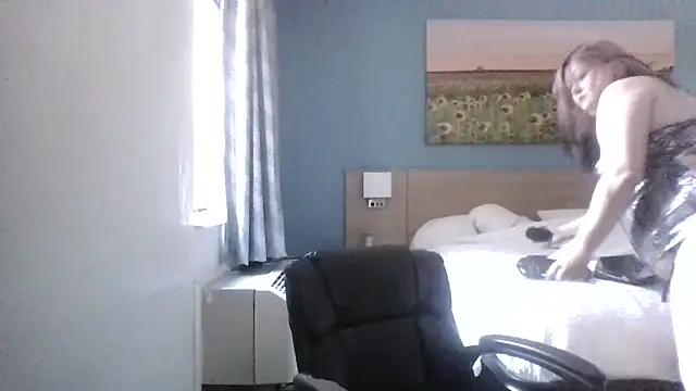 JadeDaMilf online show from April 16, 2026, 7:47 pm