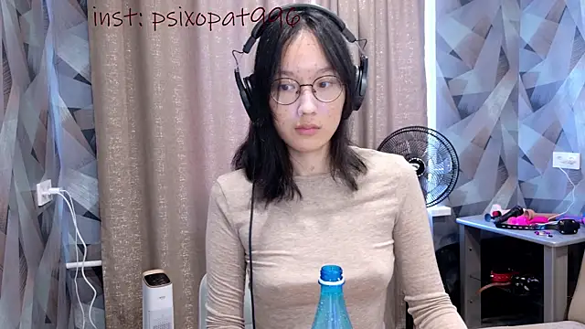 Snapshot of aliiiiiina chatting on September 13, 2025, 5:07 am aliiiiiina online show from September 13, 2025, 5:07 am