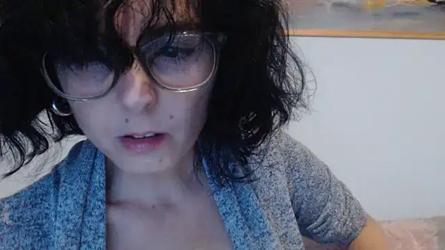 cleophee online show from November 16, 2025, 7:57 am