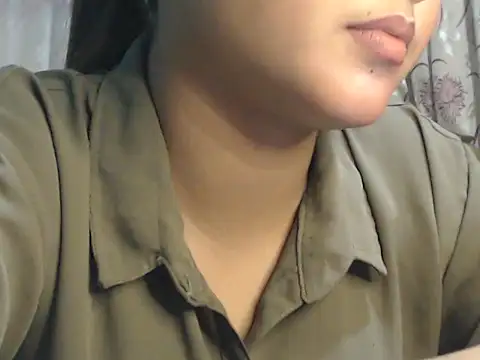 NancyRuvi online show from October 28, 2025, 4:17 pm