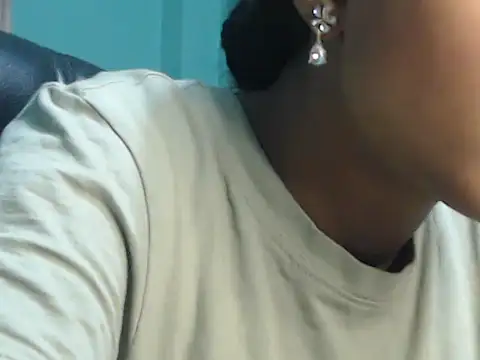 Snapshot of NancyRuvi chatting on December 25, 2024, 4:32 pm NancyRuvi online show from December 25, 2024, 4:32 pm