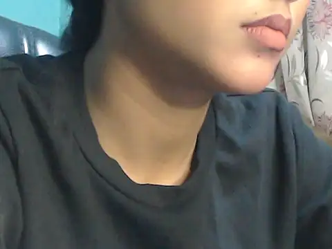 Snapshot of NancyRuvi chatting on March 20, 2025, 4:31 pm NancyRuvi online show from March 20, 2025, 4:31 pm