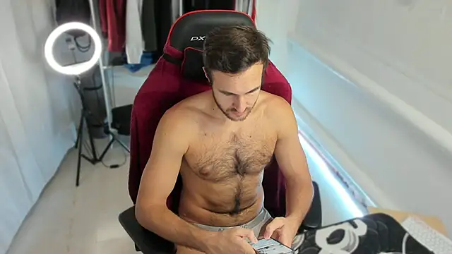 Raamoss online show from October 10, 2025, 12:39 pm