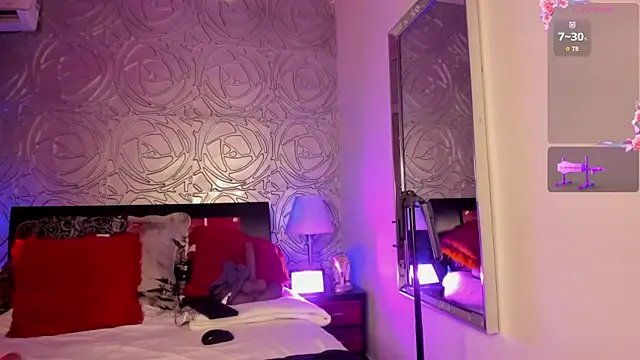 vennus1  online show from October 24, 2025, 4:11 am