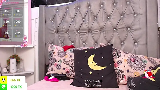 LAILAGUMMY online show from February 25, 2026, 2:39 pm