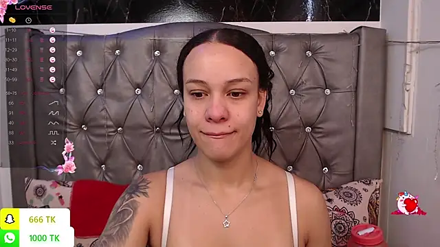 Snapshot of LAILAGUMMY chatting on July 21, 2026, 2:40 pm LAILAGUMMY online show from July 21, 2026, 2:40 pm