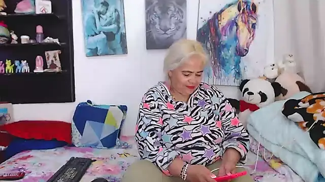 estrellita fugaz16x online show from March 18, 2025, 3:12 am