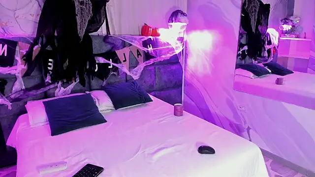 Snapshot of Maddysex_ chatting on October 16, 2025, 11:51 am Maddysex online show from October 16, 2025, 11:51 am