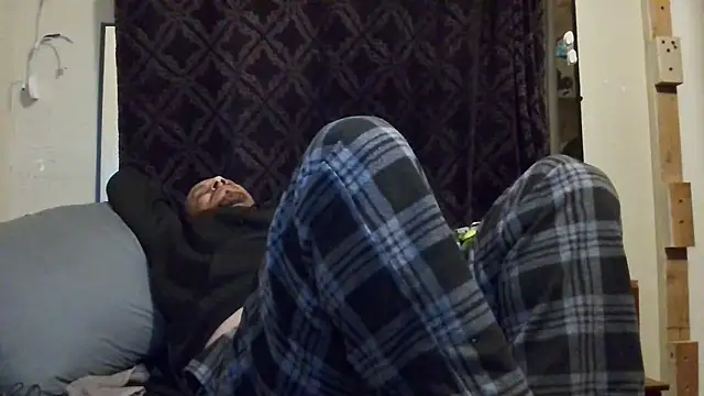 leonar0101 online show from January 20, 2025, 11:24 am